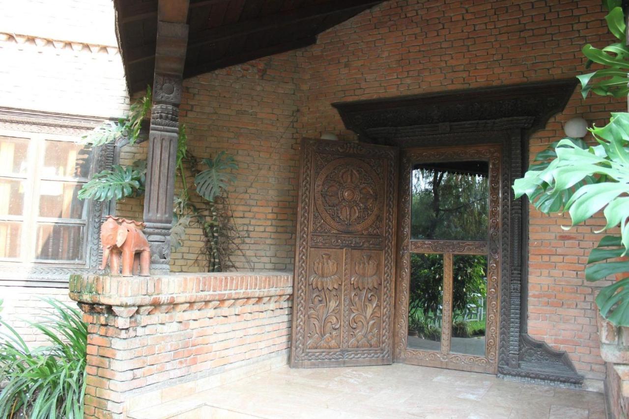 Vajra Hotel Kathmandu Exterior photo
